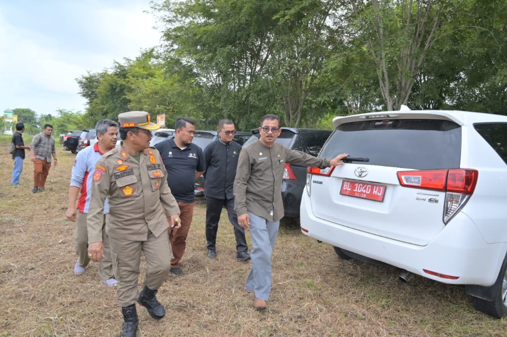 Upaya Pengelolaan Aset Daerah Lebih Efektif: Plh. Sekda Aceh Jaya Laksanakan Apel Kendaraan Dinas Roda 4